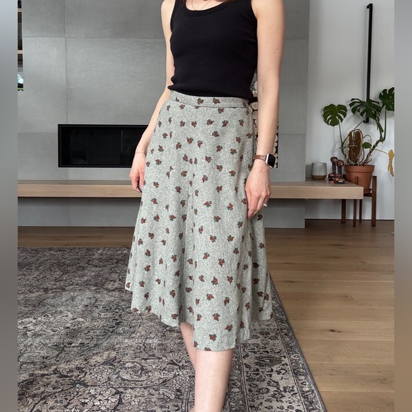 Vintage Dresses & Skirts - Vintage Grey Floral Midi a line Skirt union made xs s